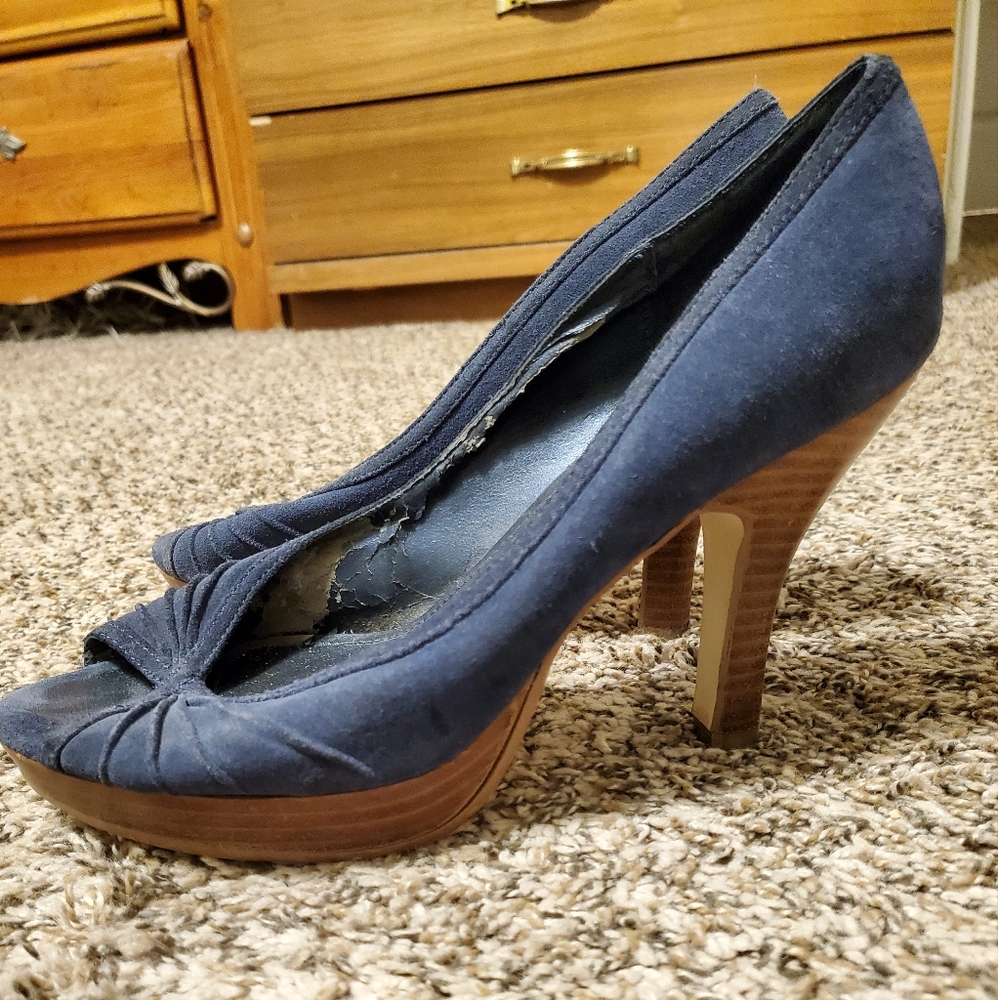 Steve Madden Blue Suede Peep-Toe Heels, size 8.5.